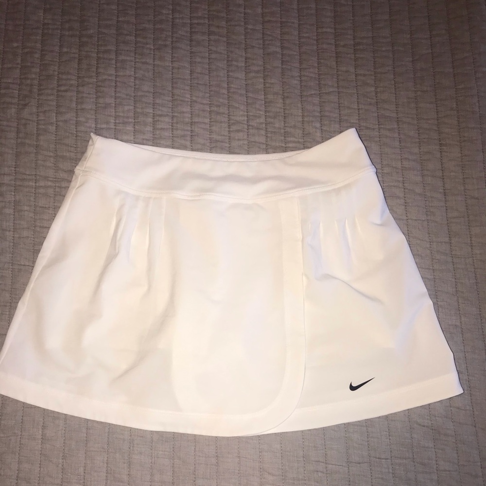 Nike tennis skort
